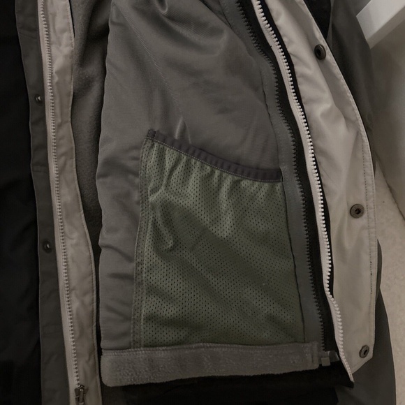 Columbia Sportswear Men’s Size XL Black Gray Full Zip Ski Jacket Fleece Jacket - Picture 7 of 13